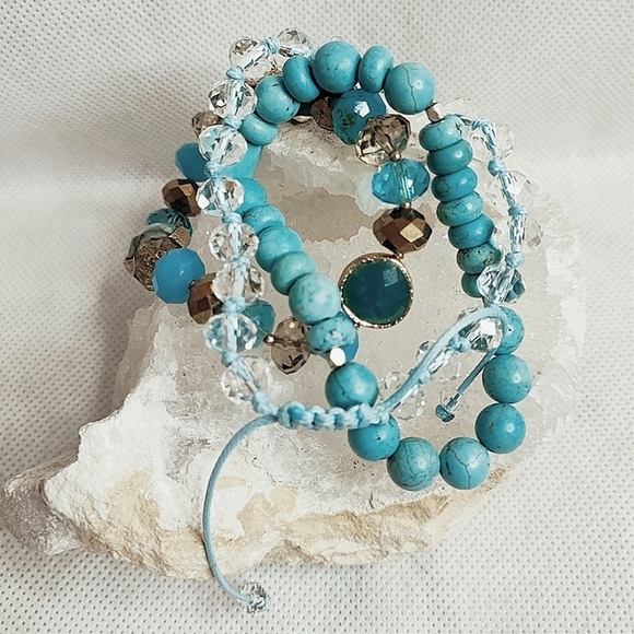 Oval Dyed Howlite Turquoise Color & Silver Tone Style Necklace Fashion Jewelry - Picture 8 of 8